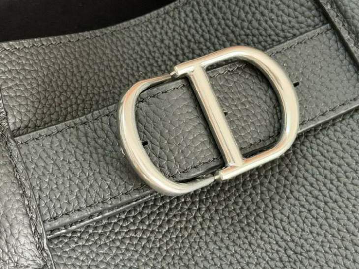 Picture of Dior Handbags _SKUfw239329684fw